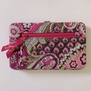 Vera Bradley Clutch Wallet Coin Purse. Excellent used condition.